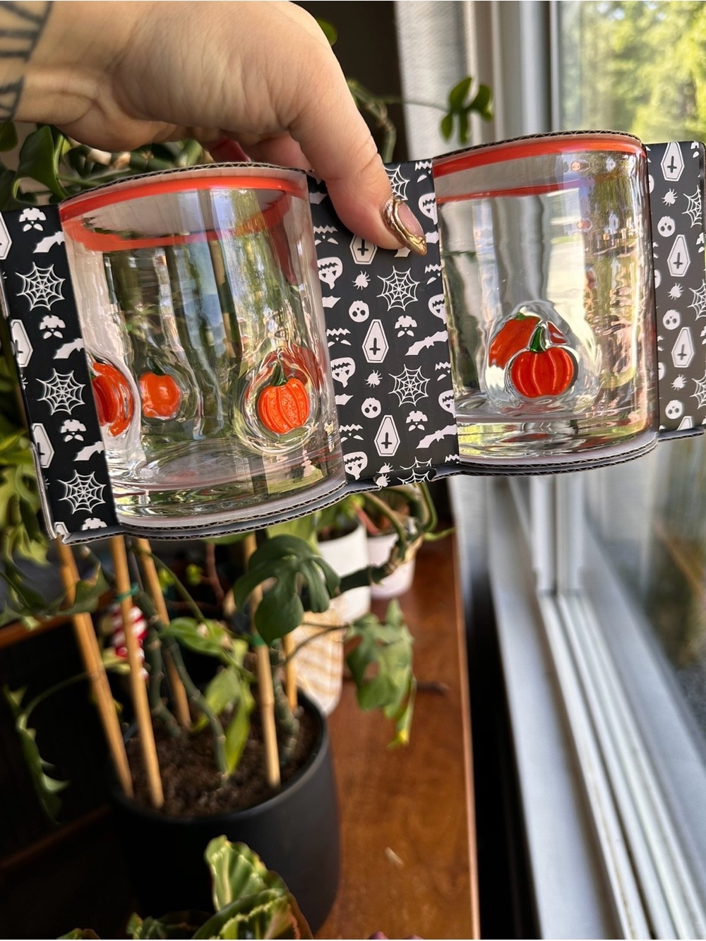 Pumpkin icon glasses (2) T.J.Maxx set of two icon glasses